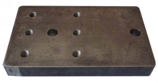 200x330x40 mm/1x130x115M20-6H/C2x25HD200 8005187 La Walterscheid® Technique d’attelage Walterscheid® Plaque de montage ANP7115-200 - 8005187